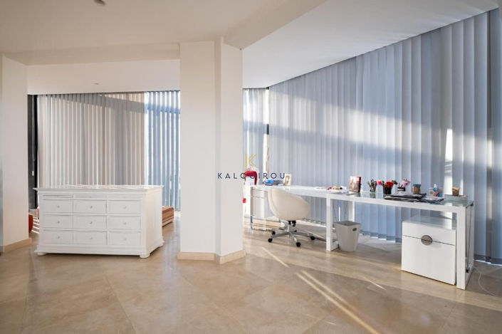 Image No.29-6 Bed House for sale