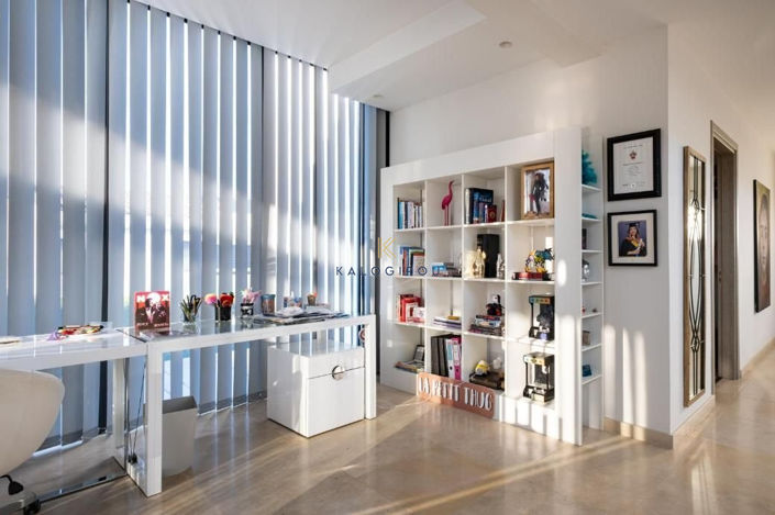 Image No.32-6 Bed House for sale