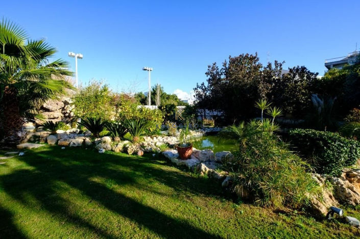 Image No.5-6 Bed House for sale