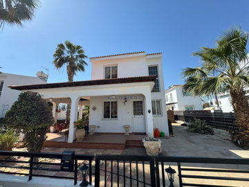 1 - Famagusta, House