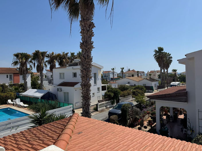 Image No.13-2 Bed House for sale