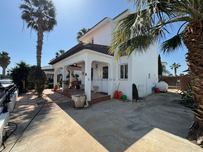 Image No.3-2 Bed House for sale