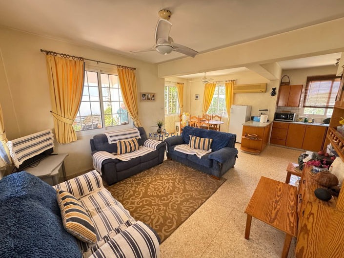 Image No.9-2 Bed House for sale