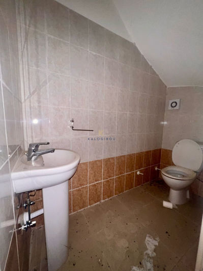 Image No.15-3 Bed House for sale