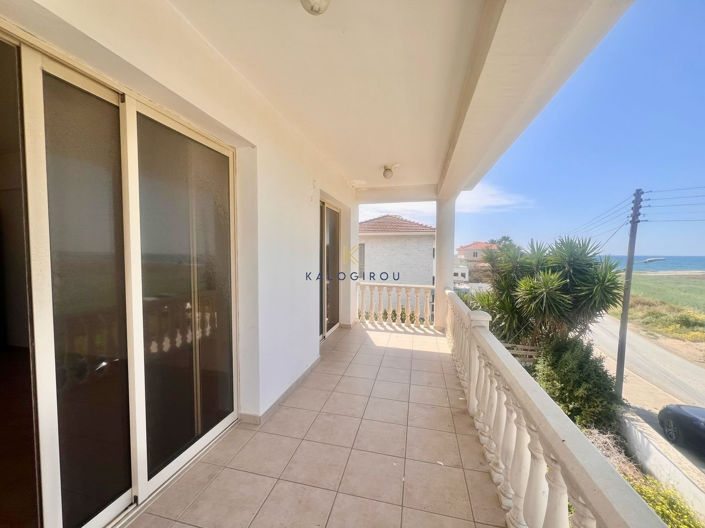 Image No.19-3 Bed House for sale