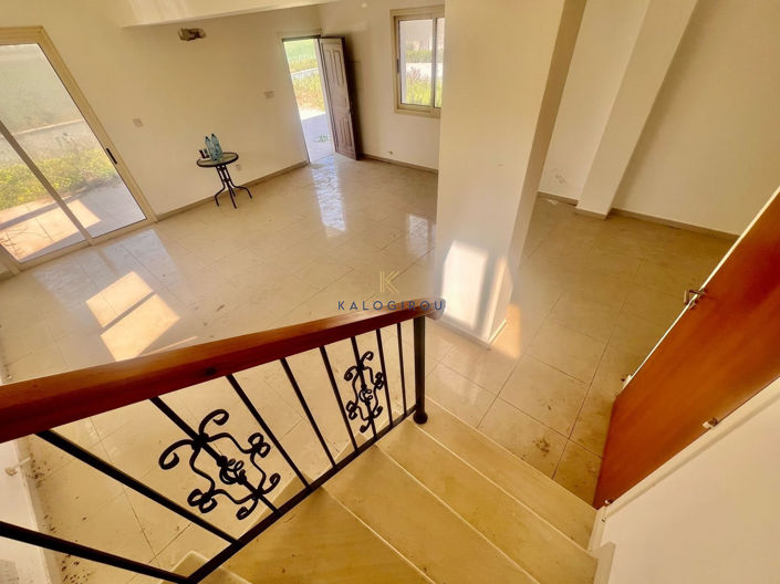 Image No.6-3 Bed House for sale