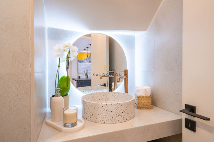 Image No.11-2 Bed House for sale