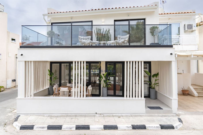 Image No.3-2 Bed House for sale