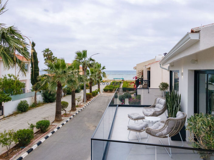 Image No.4-2 Bed House for sale