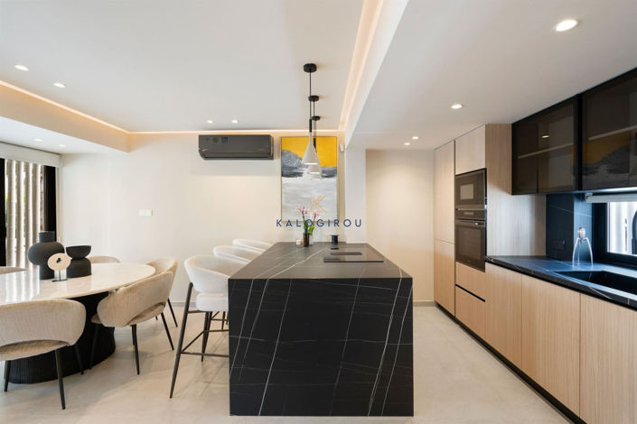 Image No.8-2 Bed House for sale