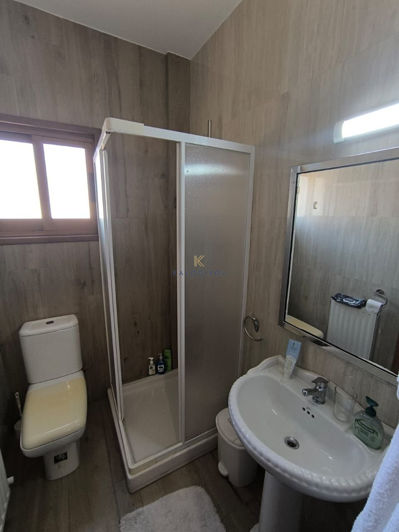 Image No.24-5 Bed House for sale