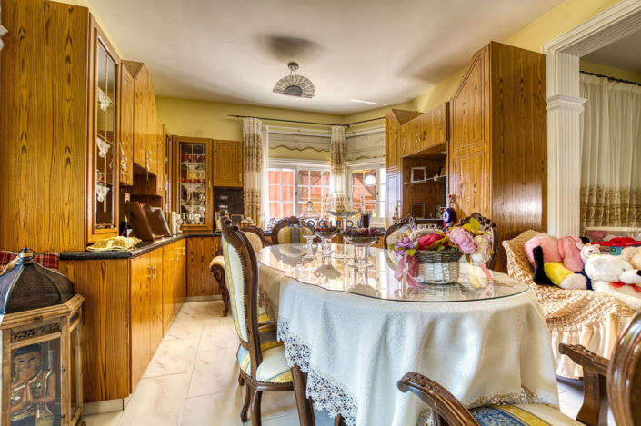 Image No.7-4 Bed House for sale