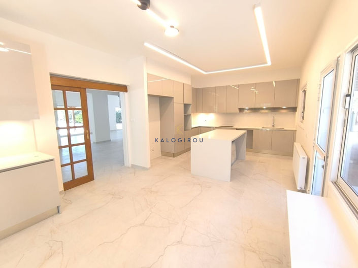 Image No.10-5 Bed House for sale