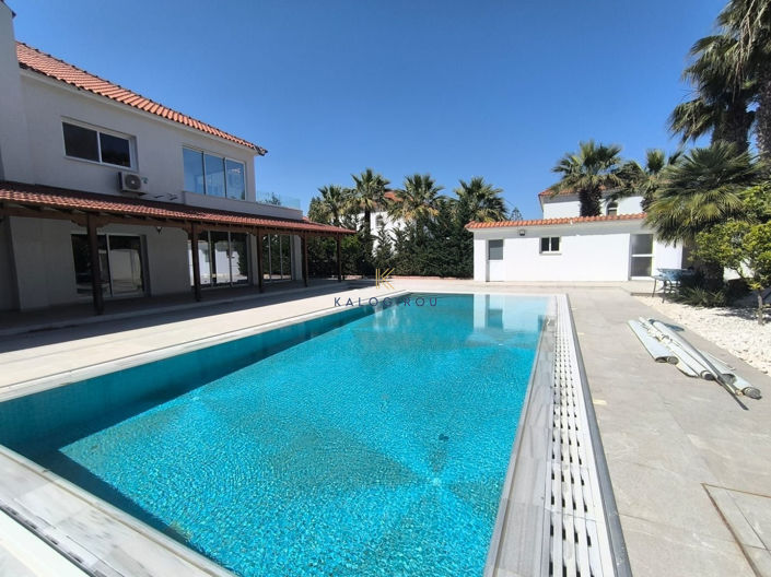 Image No.2-5 Bed House for sale