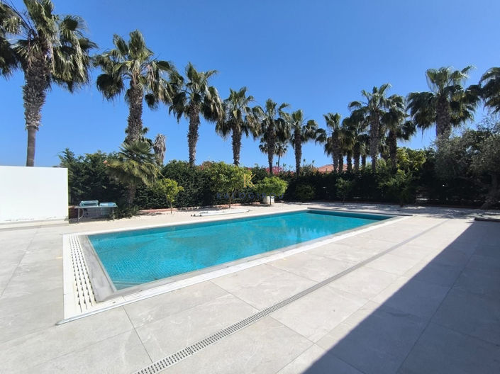 Image No.39-5 Bed House for sale