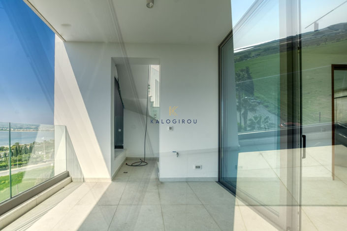 Image No.22-2 Bed Apartment for sale