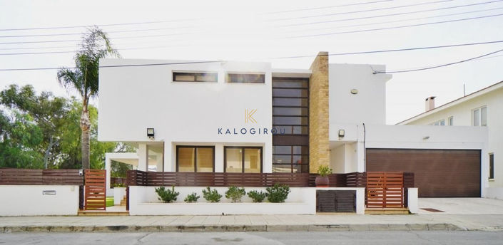 Image No.1-4 Bed House for sale