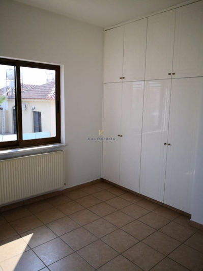 Image No.16-4 Bed House for sale