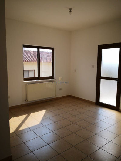 Image No.17-4 Bed House for sale