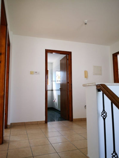 Image No.18-4 Bed House for sale