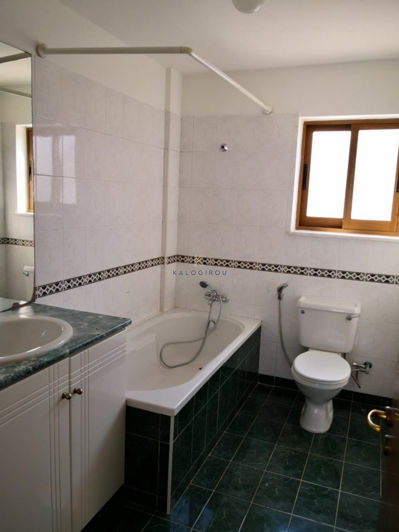 Image No.19-4 Bed House for sale