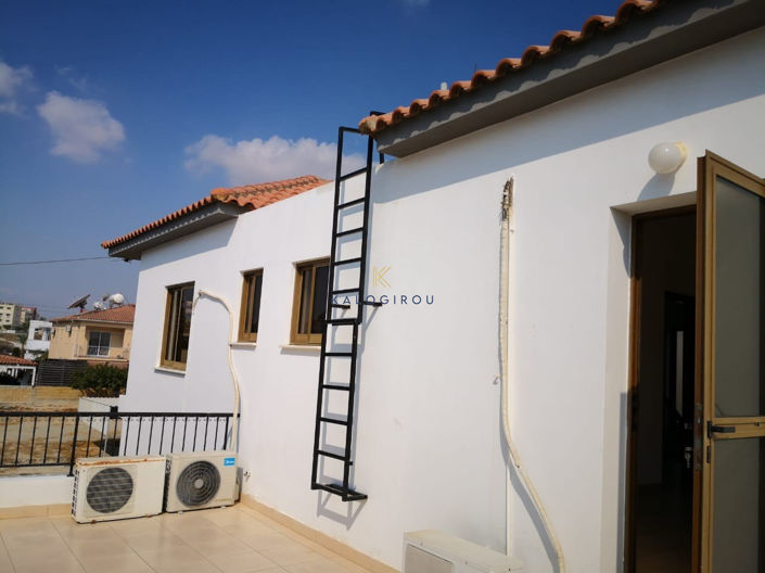 Image No.22-4 Bed House for sale