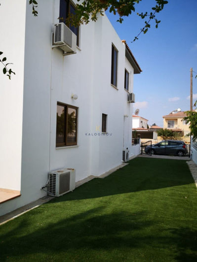 Image No.25-4 Bed House for sale