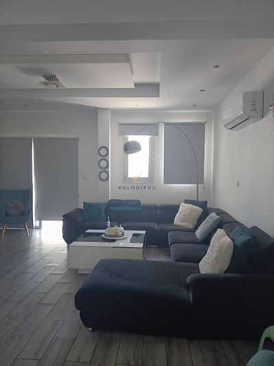 Image No.1-6 Bed House for sale