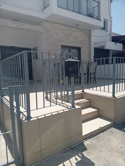 Image No.13-6 Bed House for sale