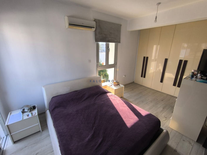 Image No.10-3 Bed House for sale