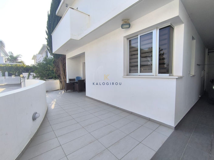 Image No.21-3 Bed House for sale