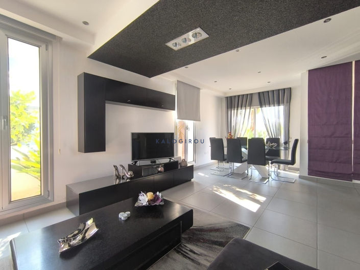 Image No.5-3 Bed House for sale