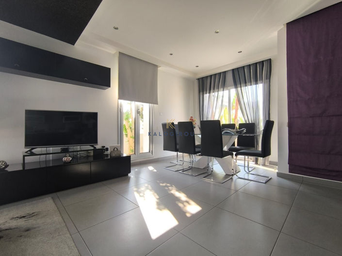 Image No.6-3 Bed House for sale