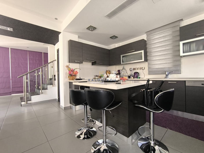 Image No.7-3 Bed House for sale