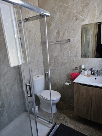 Image No.9-3 Bed House for sale