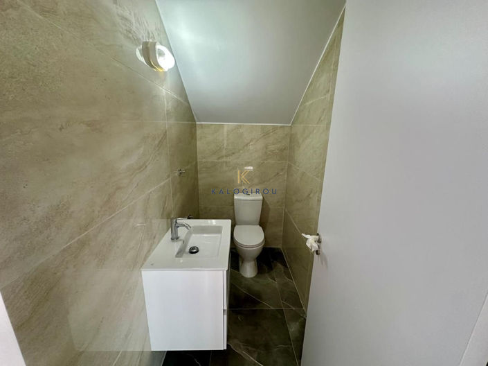 Image No.11-3 Bed House for sale