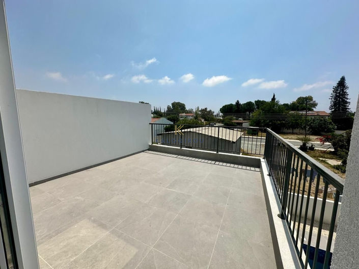 Image No.14-3 Bed House for sale