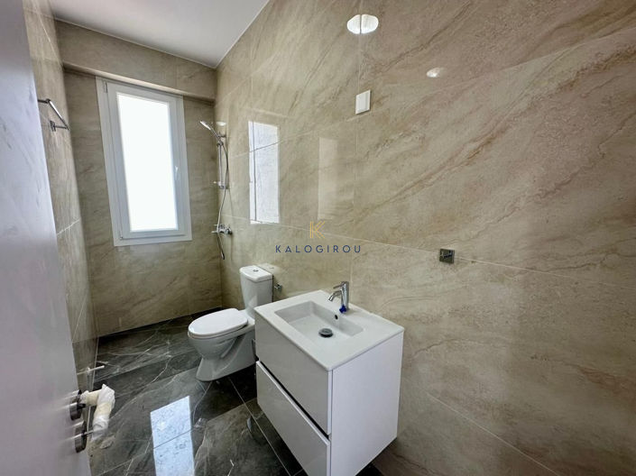 Image No.17-3 Bed House for sale