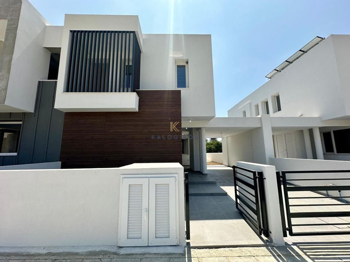 Image No.2-3 Bed House for sale