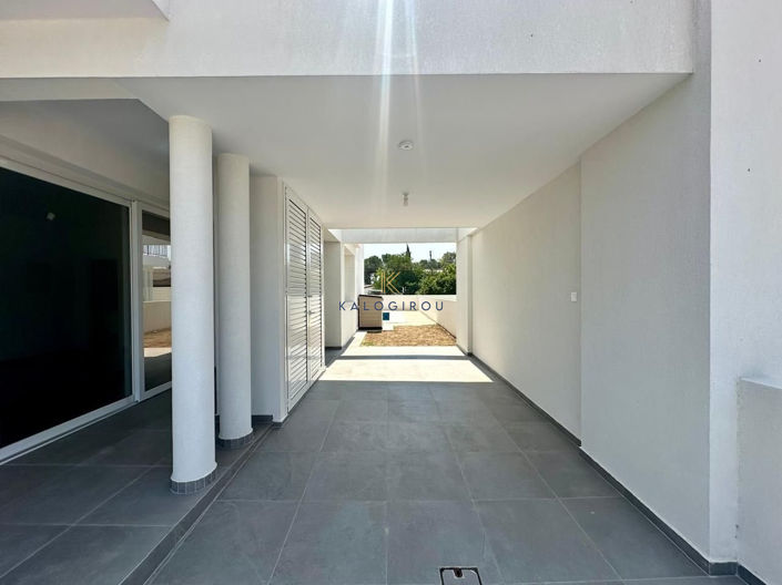 Image No.21-3 Bed House for sale