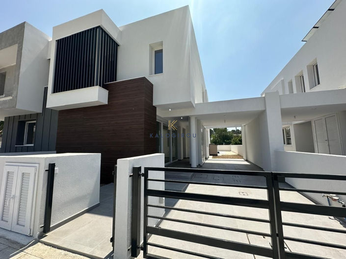 Image No.23-3 Bed House for sale