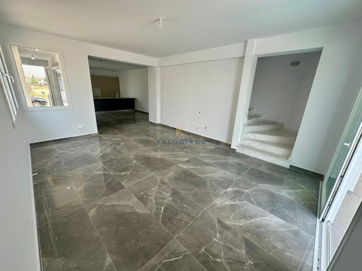 Image No.7-3 Bed House for sale