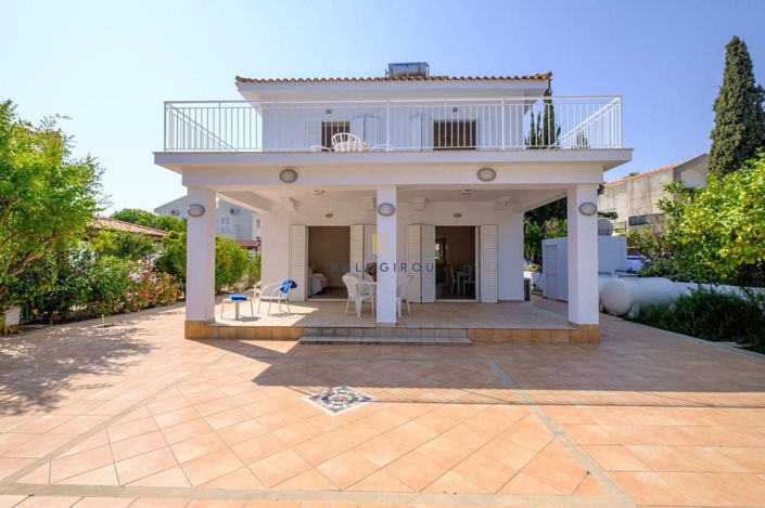 Image No.13-3 Bed House for sale