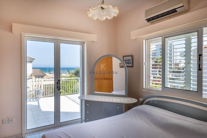 Image No.20-3 Bed House for sale