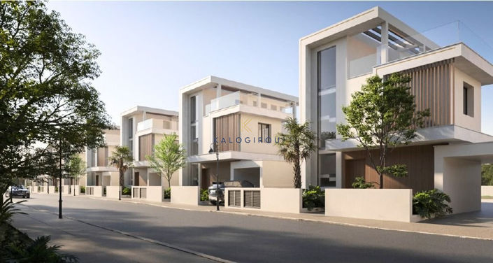 Image No.8-4 Bed House for sale