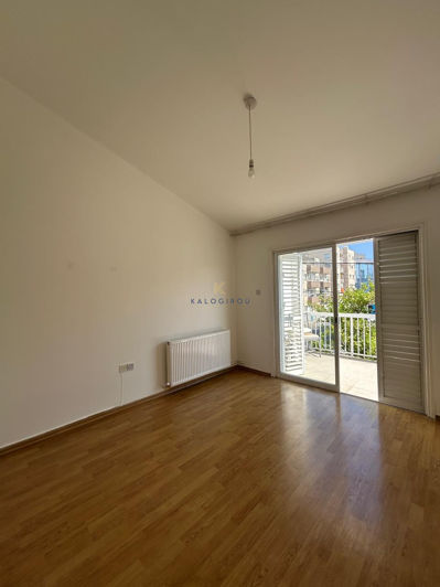 Image No.16-3 Bed House for sale