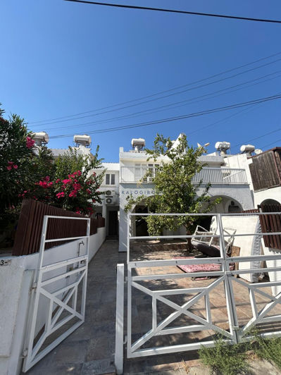 Image No.3-3 Bed House for sale