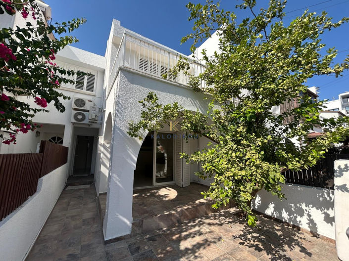 Image No.1-3 Bed House for sale