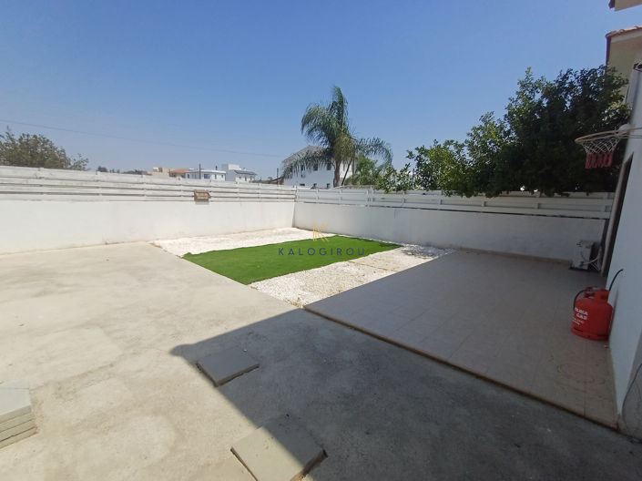 Image No.18-4 Bed House for sale