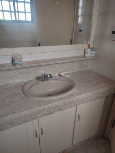 Image No.11-3 Bed House for sale